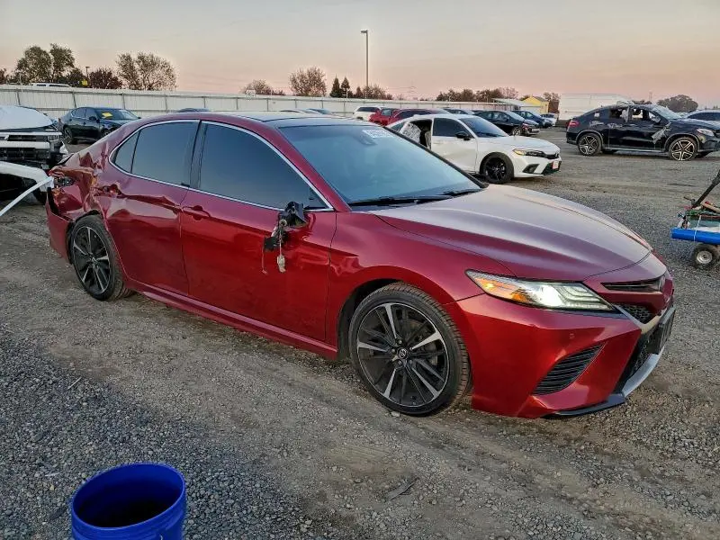 2018 TOYOTA CAMRY XSE  