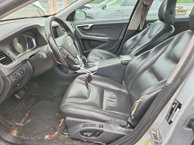 2014 VOLVO S60 T5  