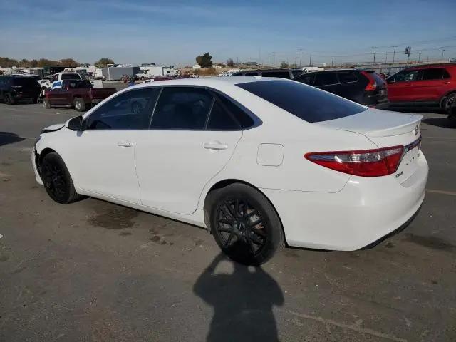 2016 TOYOTA CAMRY LE  