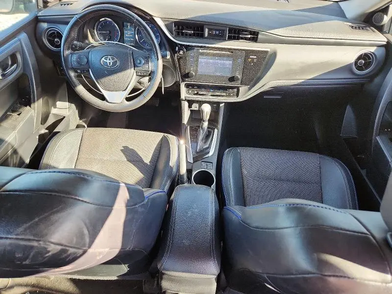 2017 TOYOTA COROLLA SE  
