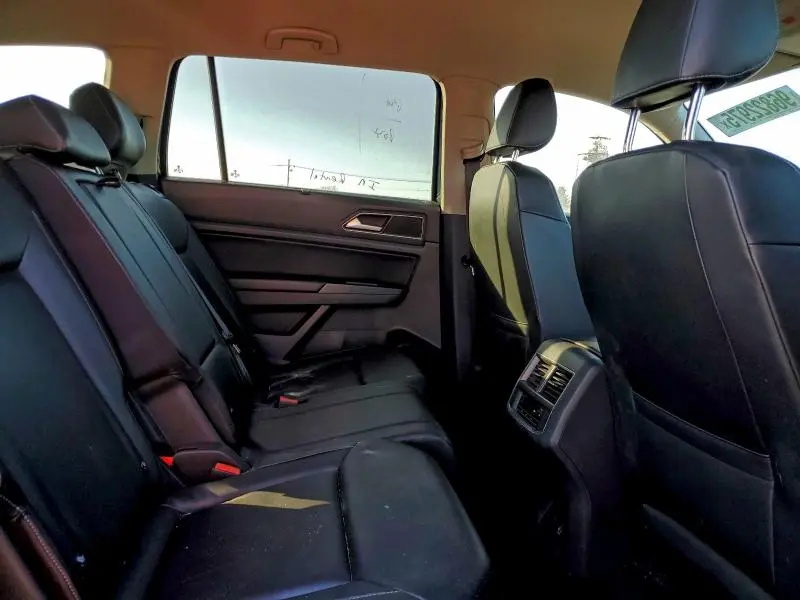 2018 VOLKSWAGEN ATLAS SE  