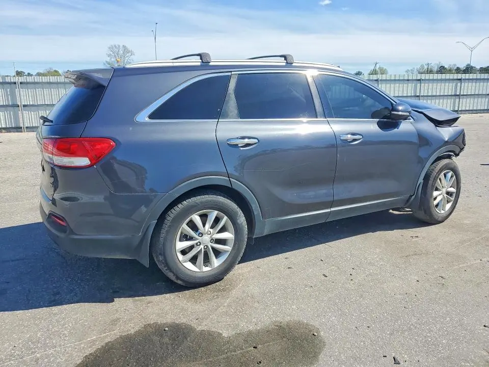 2016 KIA SORENTO LX  