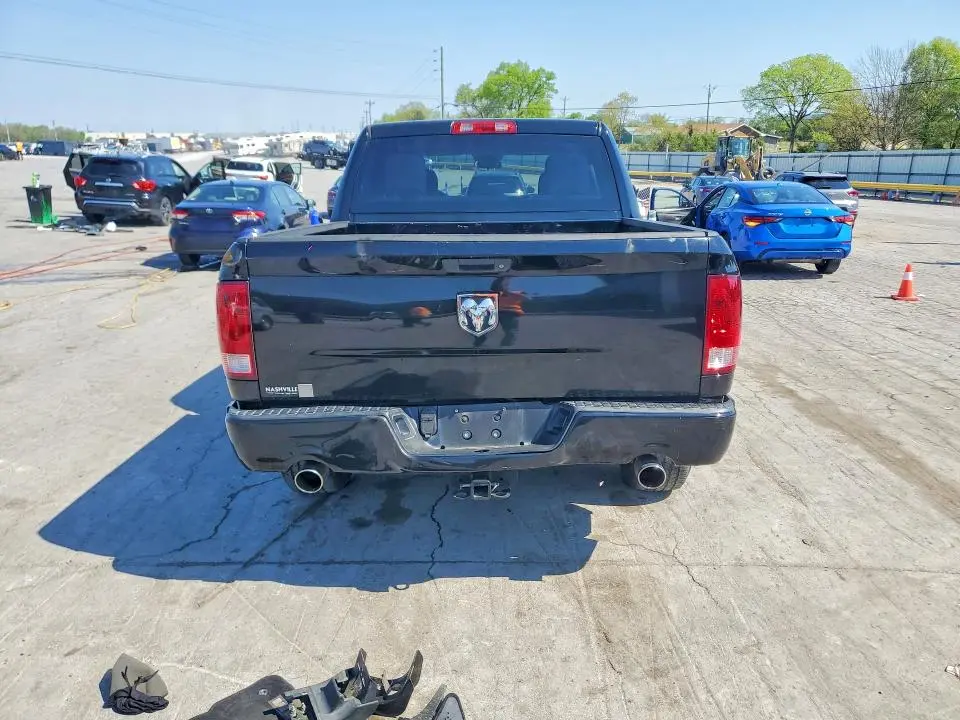 2014 RAM 1500 ST  