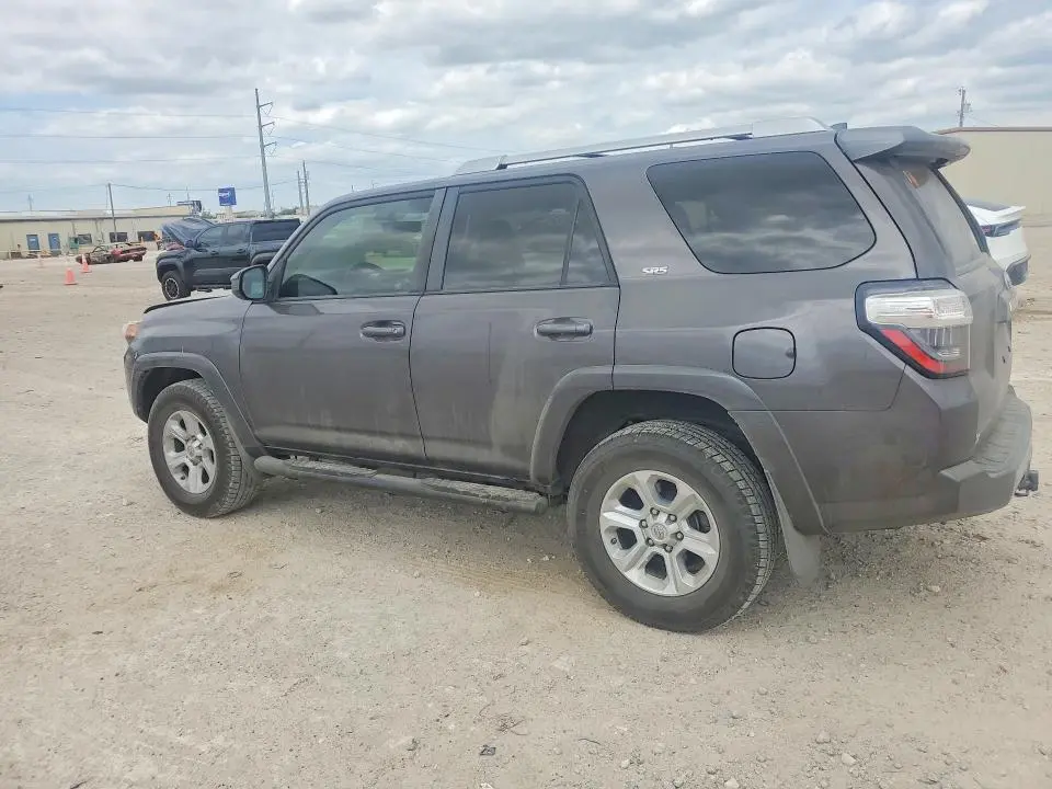 2018 TOYOTA 4RUNNER SR5  
