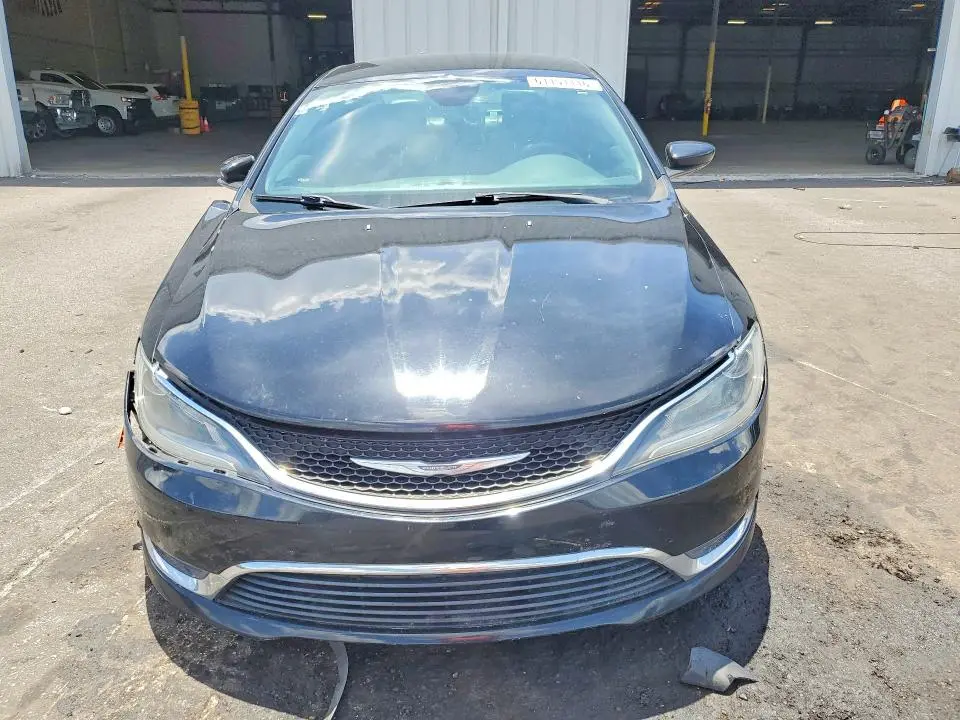 2017 CHRYSLER 200 LIMITED  
