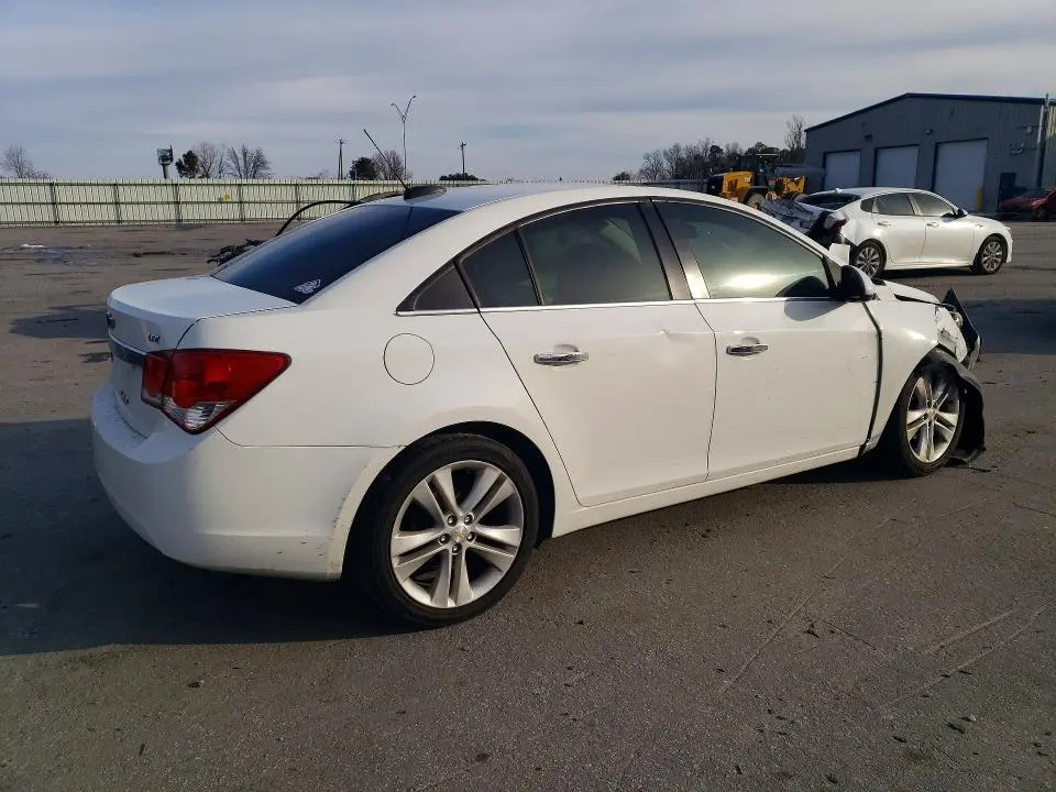 2015 CHEVROLET CRUZE LTZ  