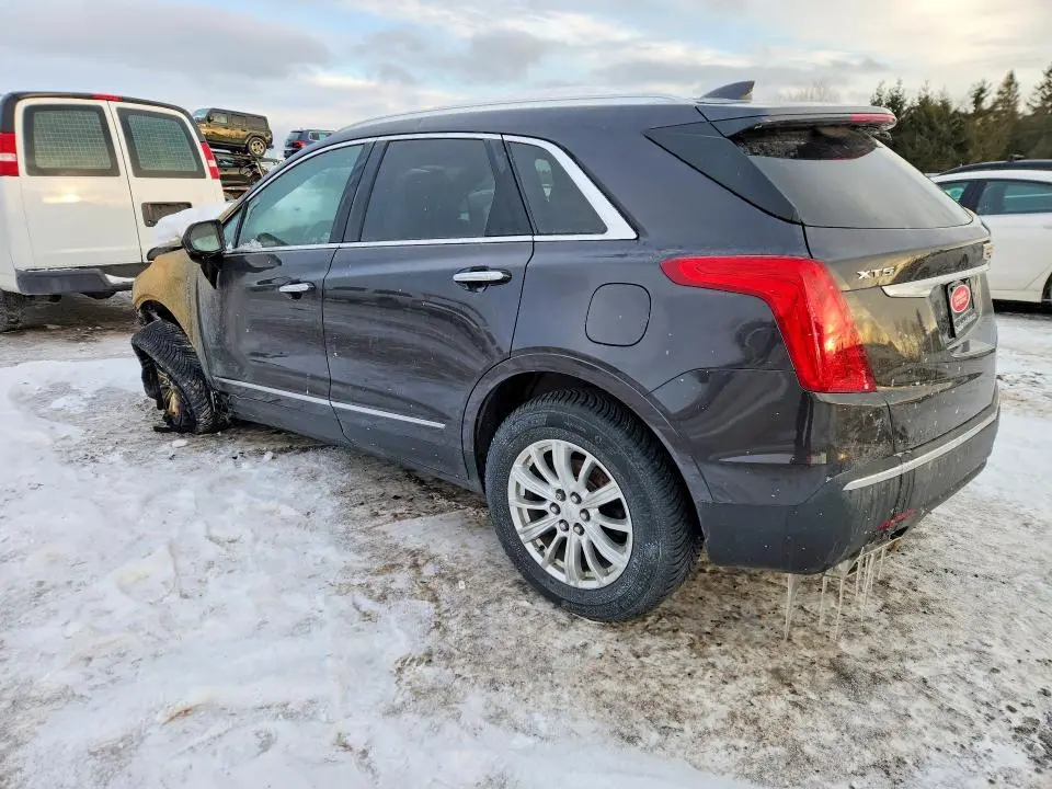 2017 CADILLAC XT5   