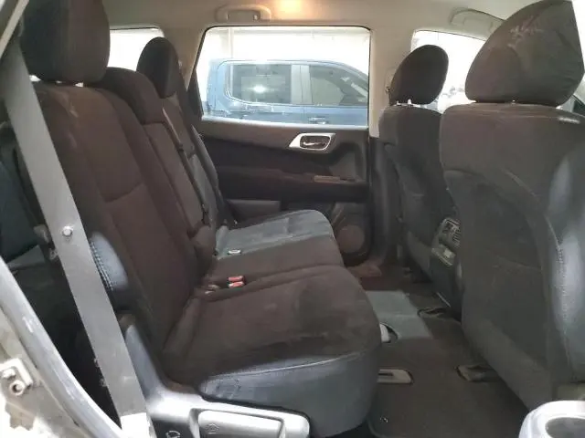 2016 NISSAN PATHFINDER S  