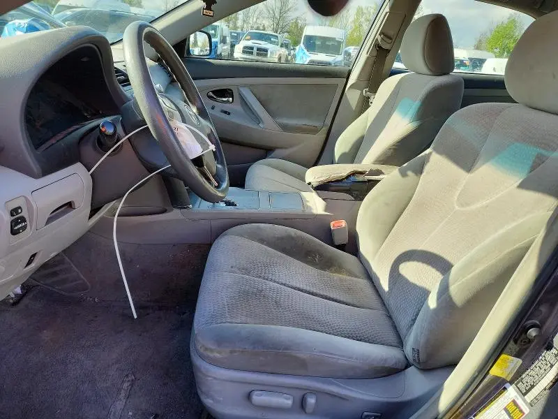 2011 TOYOTA CAMRY LE  