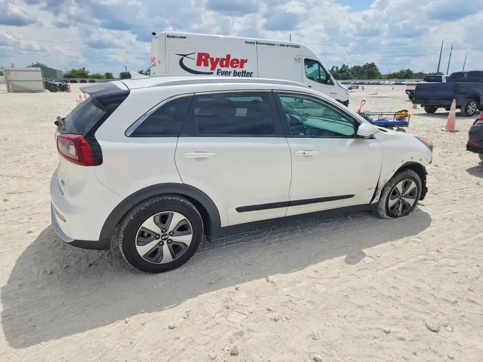 2018 KIA NIRO EX  