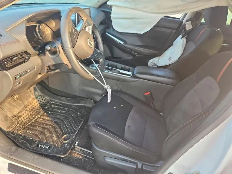 2024 NISSAN SENTRA SR  