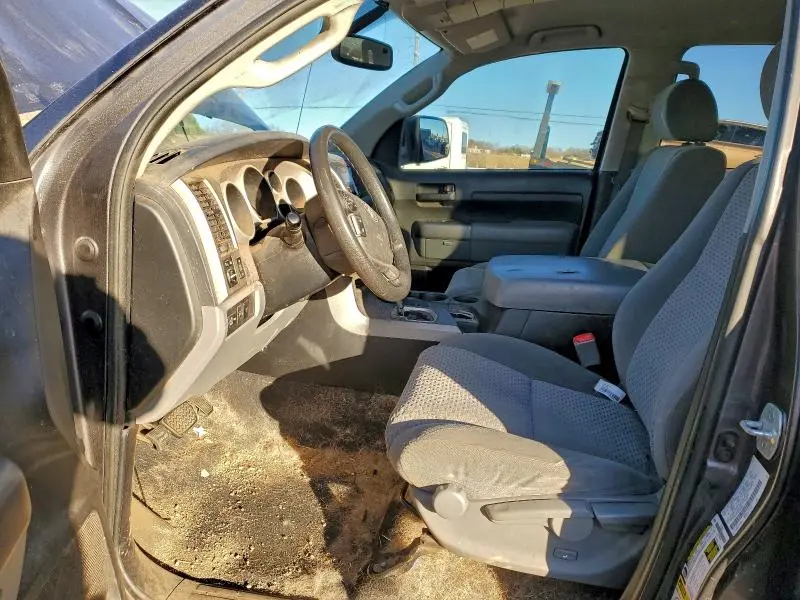 2013 TOYOTA TUNDRA CREWMAX SR5  