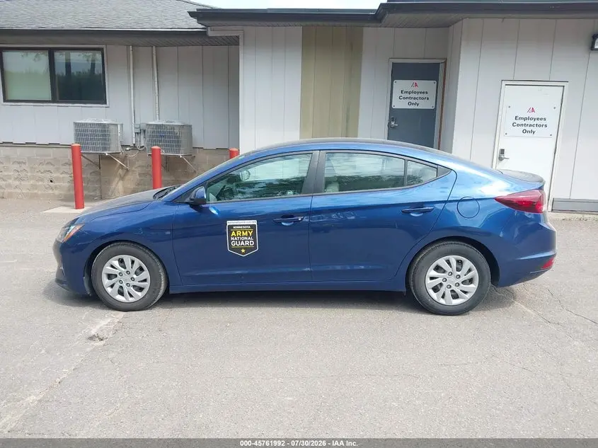 2019 HYUNDAI ELANTRA SE