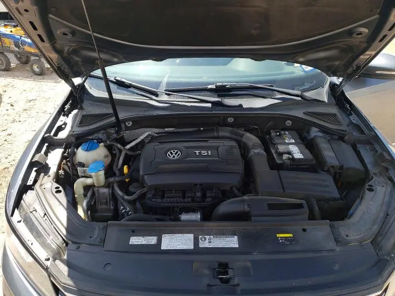 2017 VOLKSWAGEN PASSAT R-LINE  