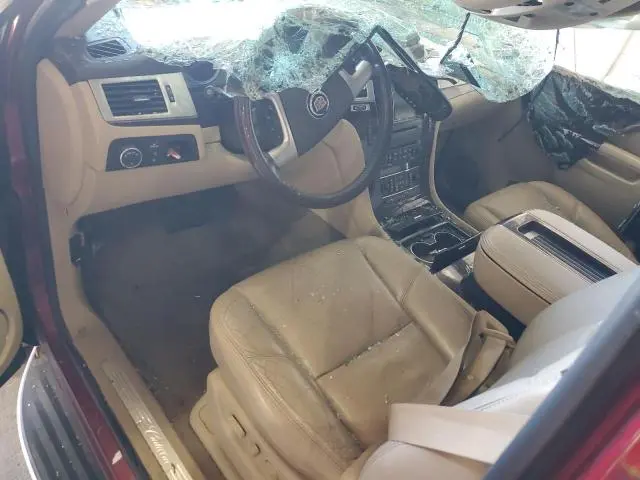 2010 CADILLAC ESCALADE