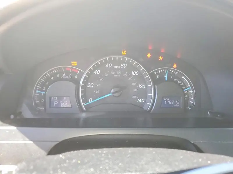 2013 TOYOTA CAMRY LE  