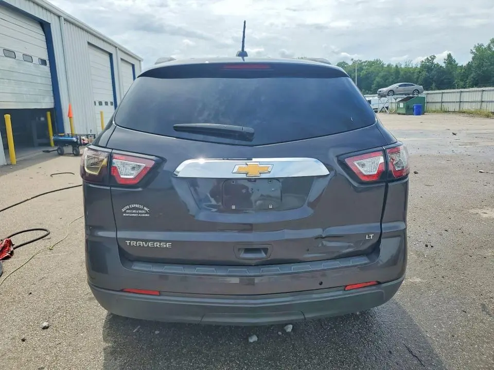 2017 CHEVROLET TRAVERSE LT  