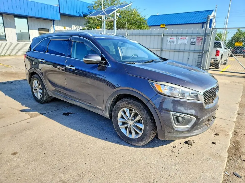 2016 KIA SORENTO LX  
