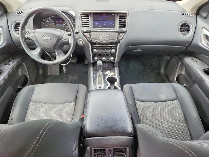2018 NISSAN PATHFINDER SV  