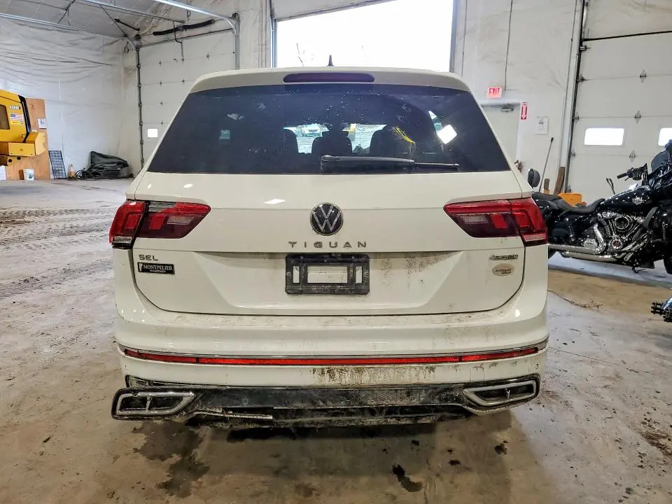 2024 VOLKSWAGEN TIGUAN SEL R-LINE BLACK  