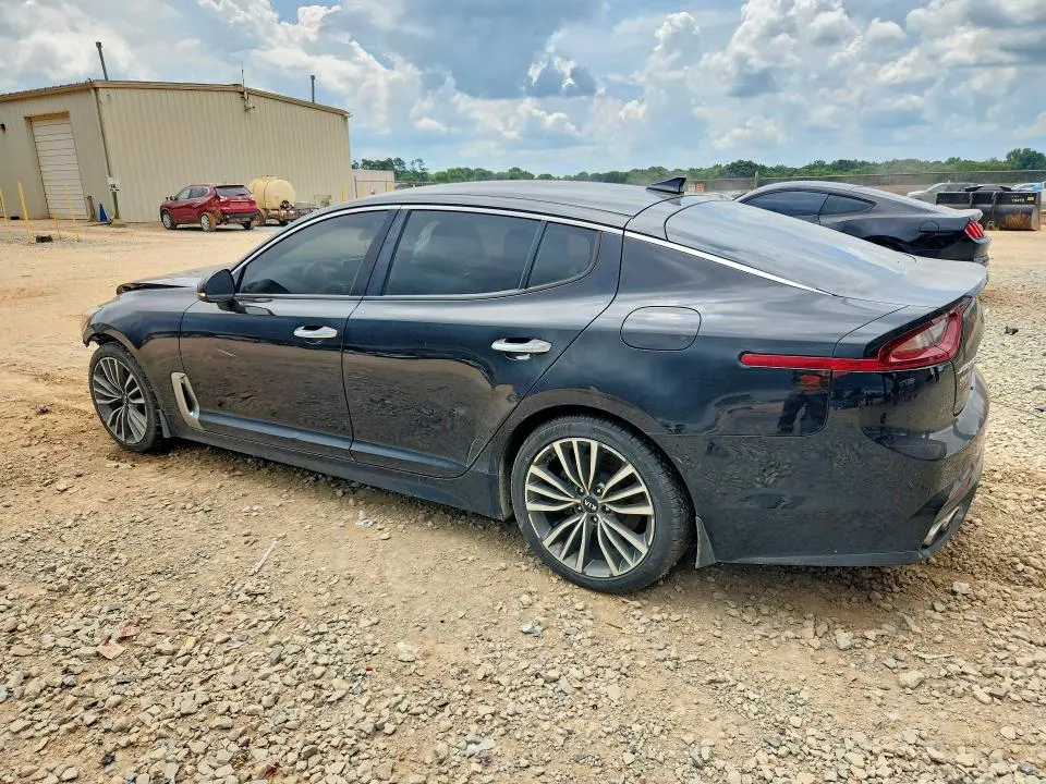 2019 KIA STINGER BASE  