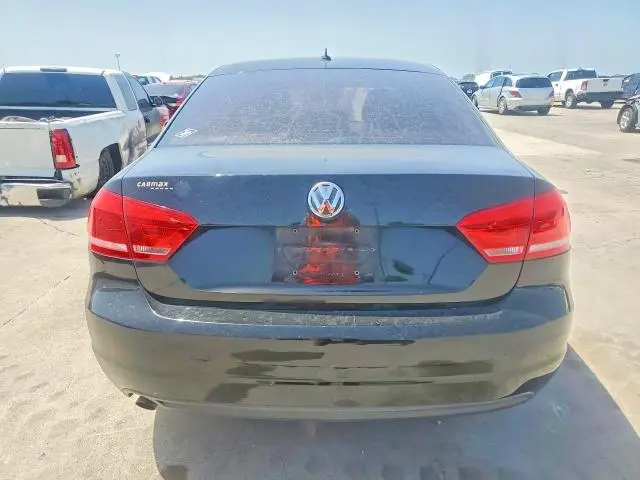 2012 VOLKSWAGEN PASSAT S  