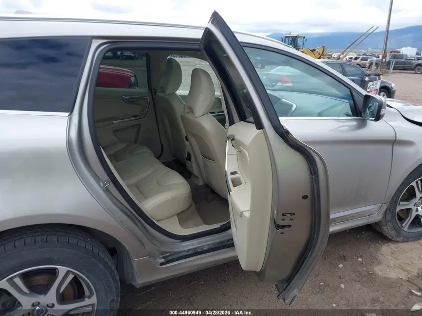 2014 VOLVO XC60 T6 PREMIER PLUS