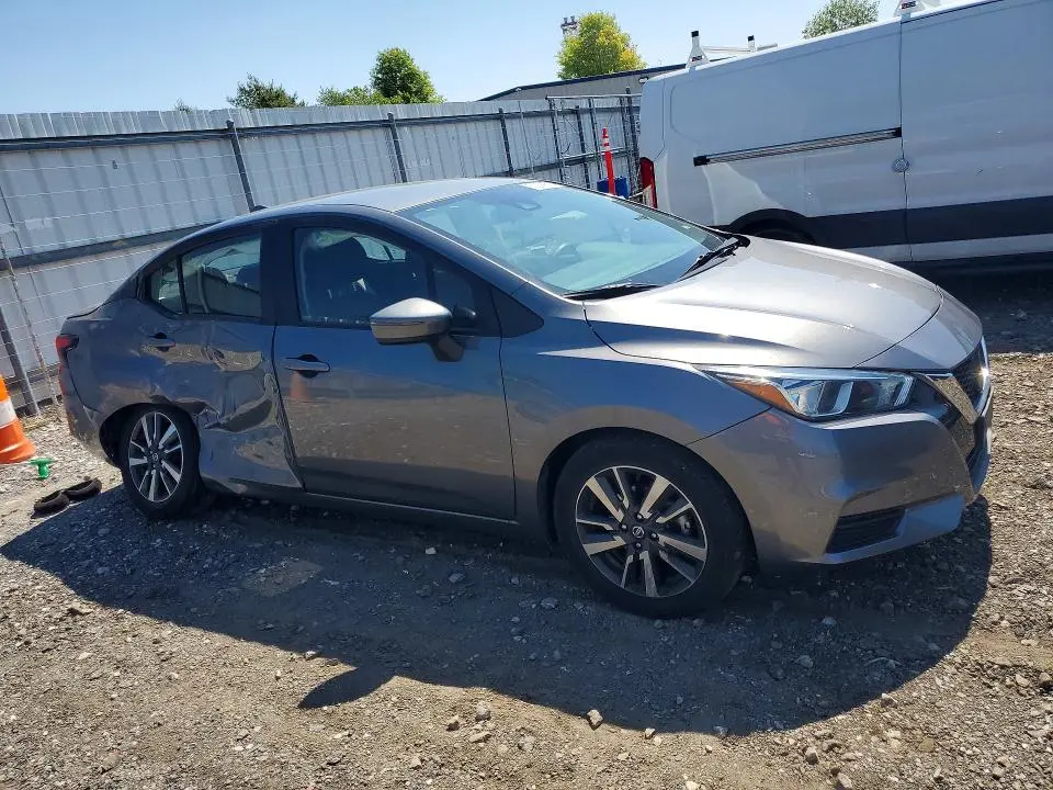 2021 NISSAN VERSA SV  