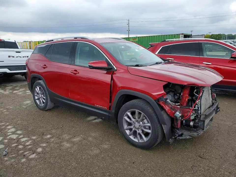 2023 GMC TERRAIN SLT  