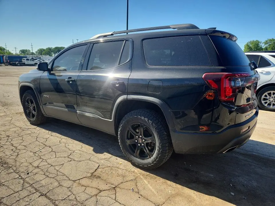 2021 GMC ACADIA AT4  