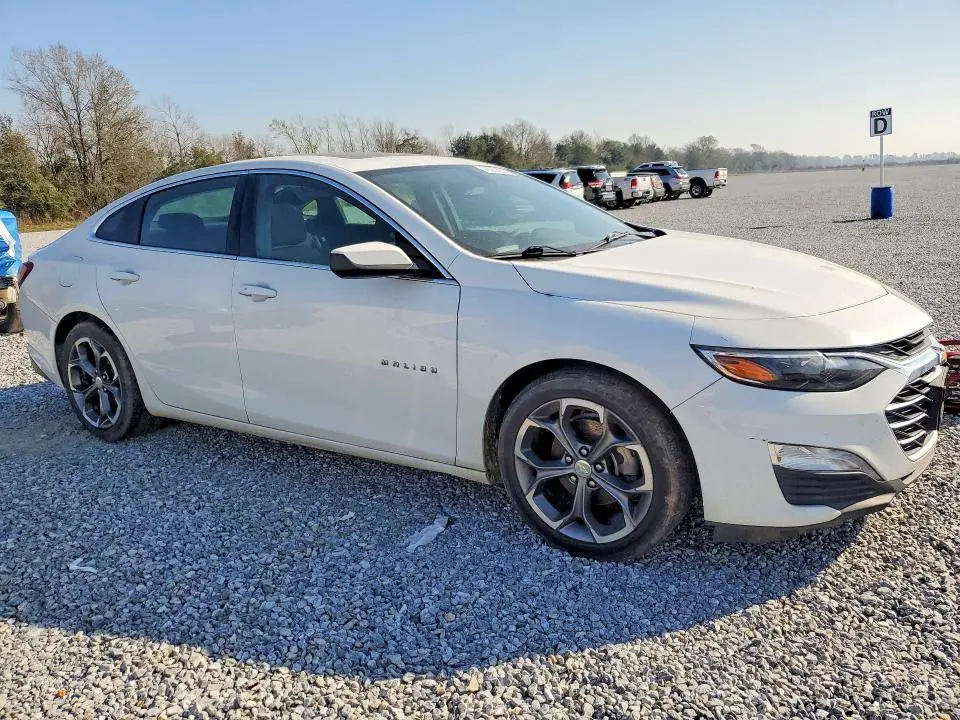 2021 CHEVROLET MALIBU LT  