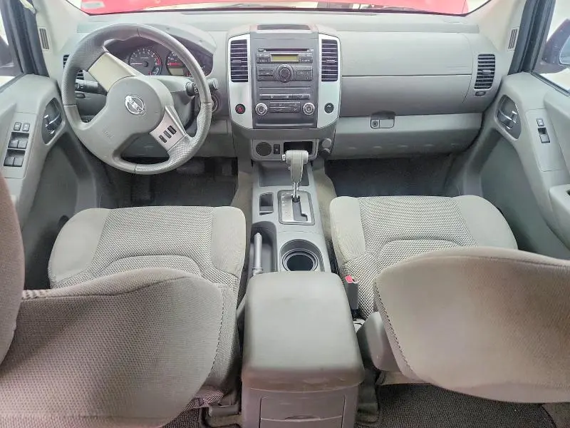 2010 NISSAN FRONTIER SE V6  