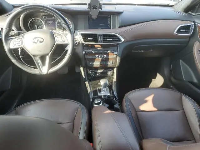2017 INFINITI QX30 BASE  