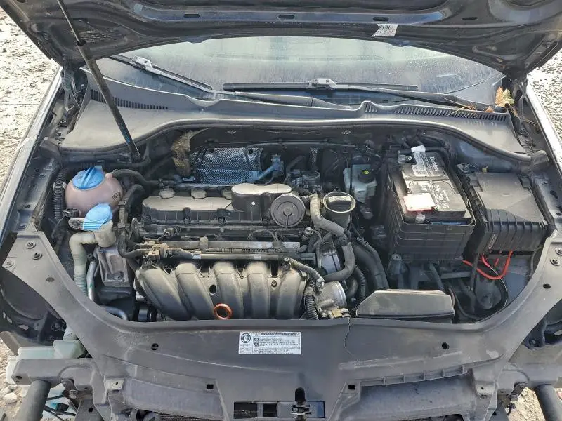 2010 VOLKSWAGEN JETTA LIMITED  