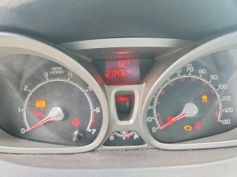 2011 FORD FIESTA SES  