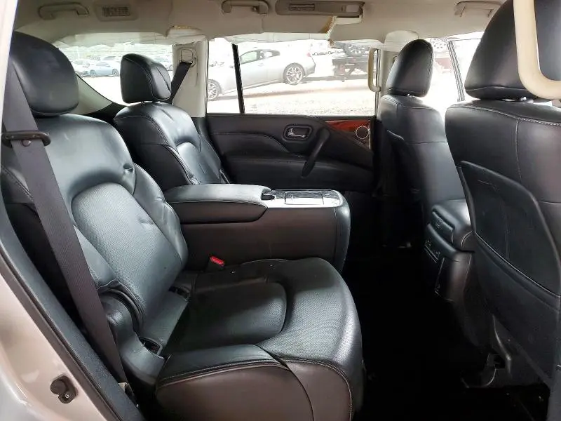 2022 INFINITI QX80 LUXE  