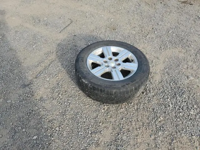 2010 CHEVROLET TRAVERSE LT  