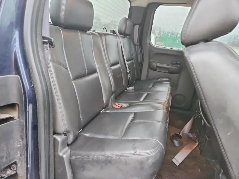 2011 CHEVROLET SILVERADO K1500 LT  