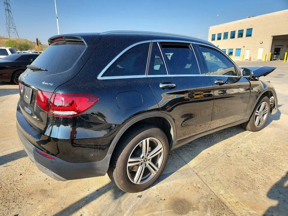 2021 MERCEDES-BENZ GLC 300 4MATIC  