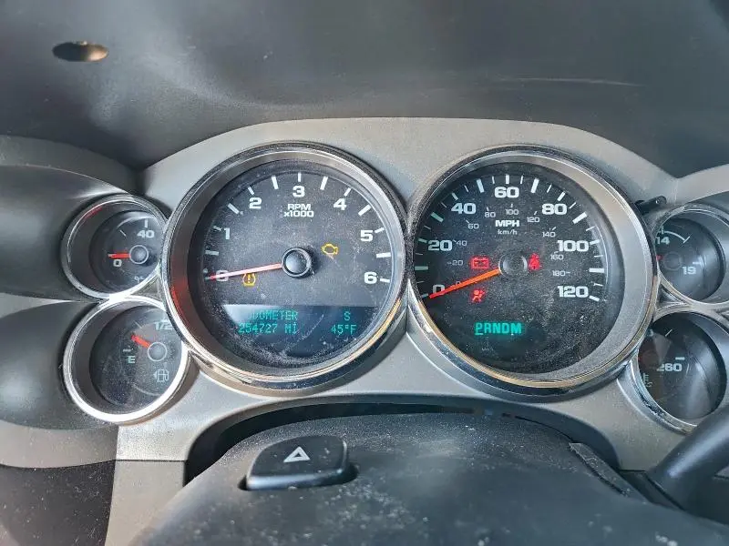 2011 CHEVROLET SILVERADO C1500 LT  