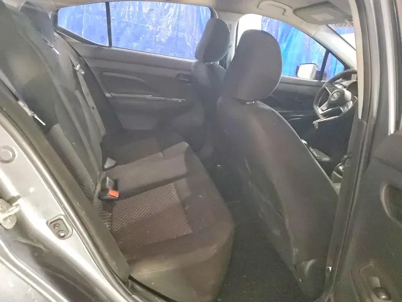 2020 NISSAN VERSA S  