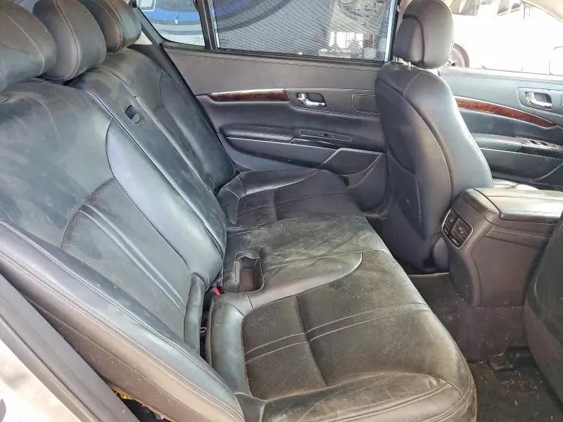 2016 KIA K900 LUXURY V8  