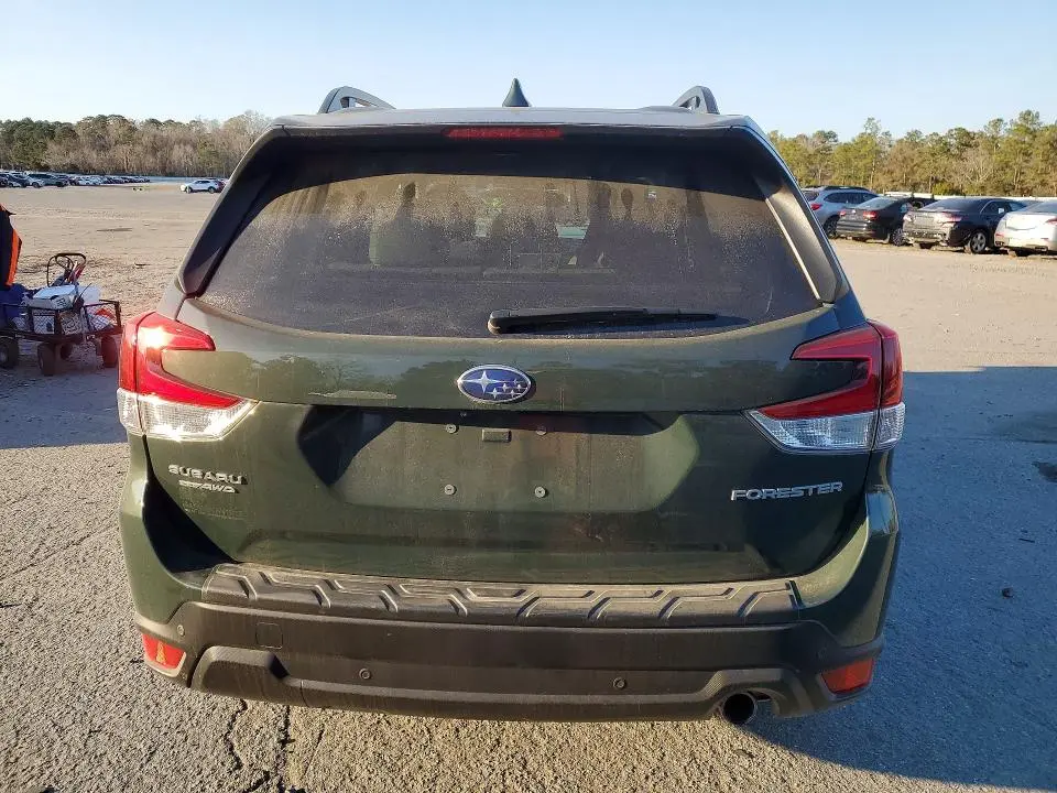 2022 SUBARU FORESTER LIMITED  