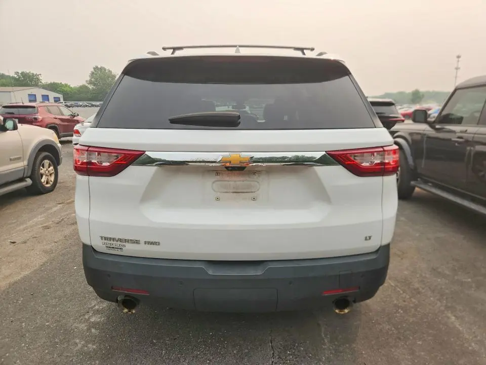 2020 CHEVROLET TRAVERSE LT  