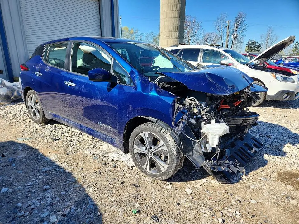 2019 NISSAN LEAF SV  