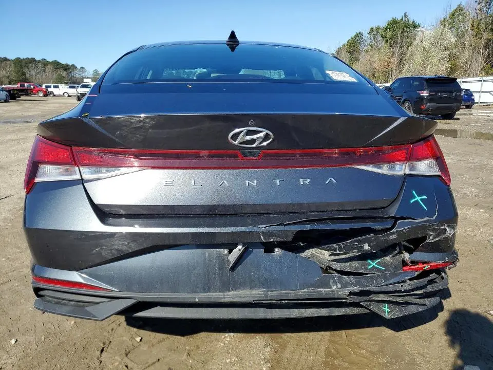 2021 HYUNDAI ELANTRA SEL  