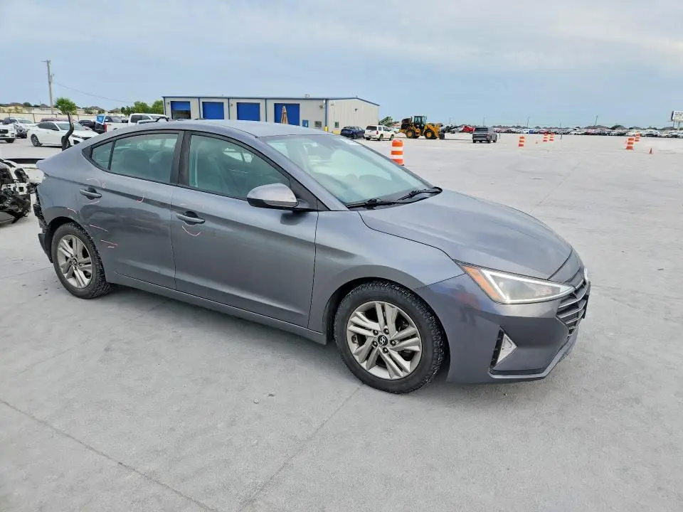 2019 HYUNDAI ELANTRA SEL  