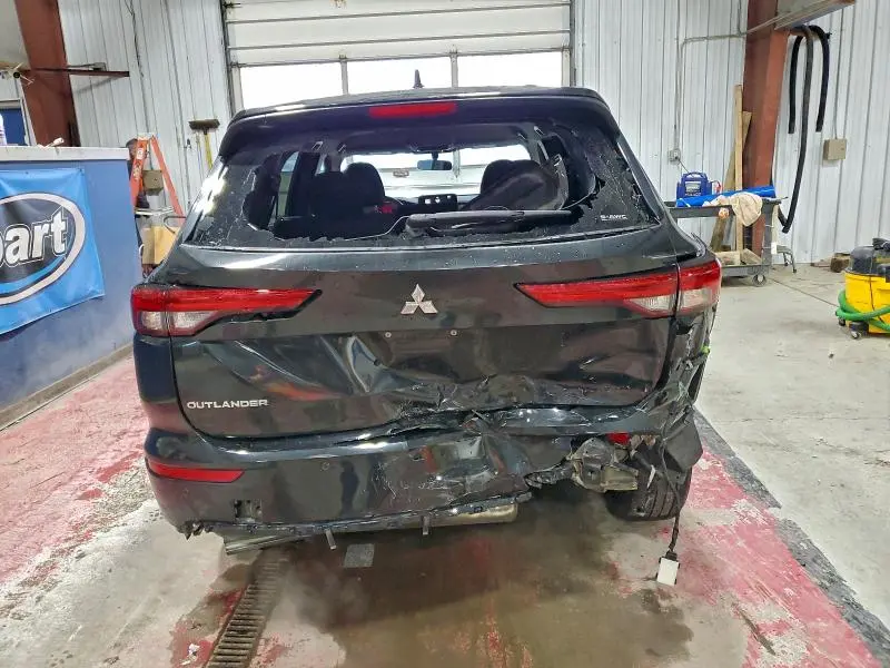 2024 MITSUBISHI OUTLANDER ES  