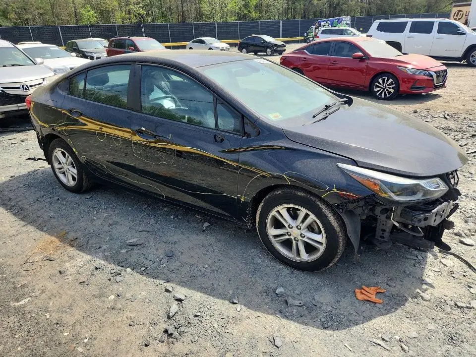 2017 CHEVROLET CRUZE LT  