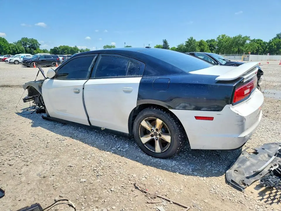 2012 DODGE CHARGER SE  